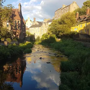 Dean Village - Lovely 2 Bed In Picturesque Dean Village With Balcony And Private Parking , Edinburgh United Kingdom