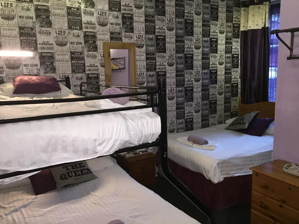 Bradleys Hotel Blackpool Guest house